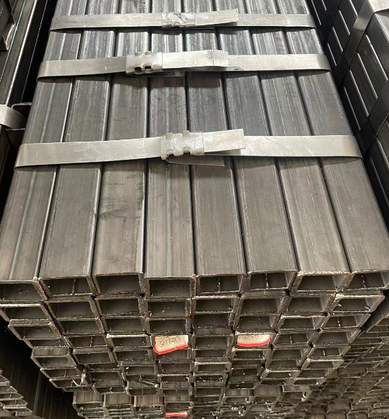 泰安工业用梯子 镀锌管焊接梯子 铁梯子方管梯